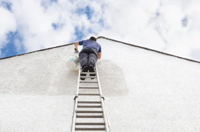 Peinture extérieure à Poursiugues-Boucoue — façades et ravalement